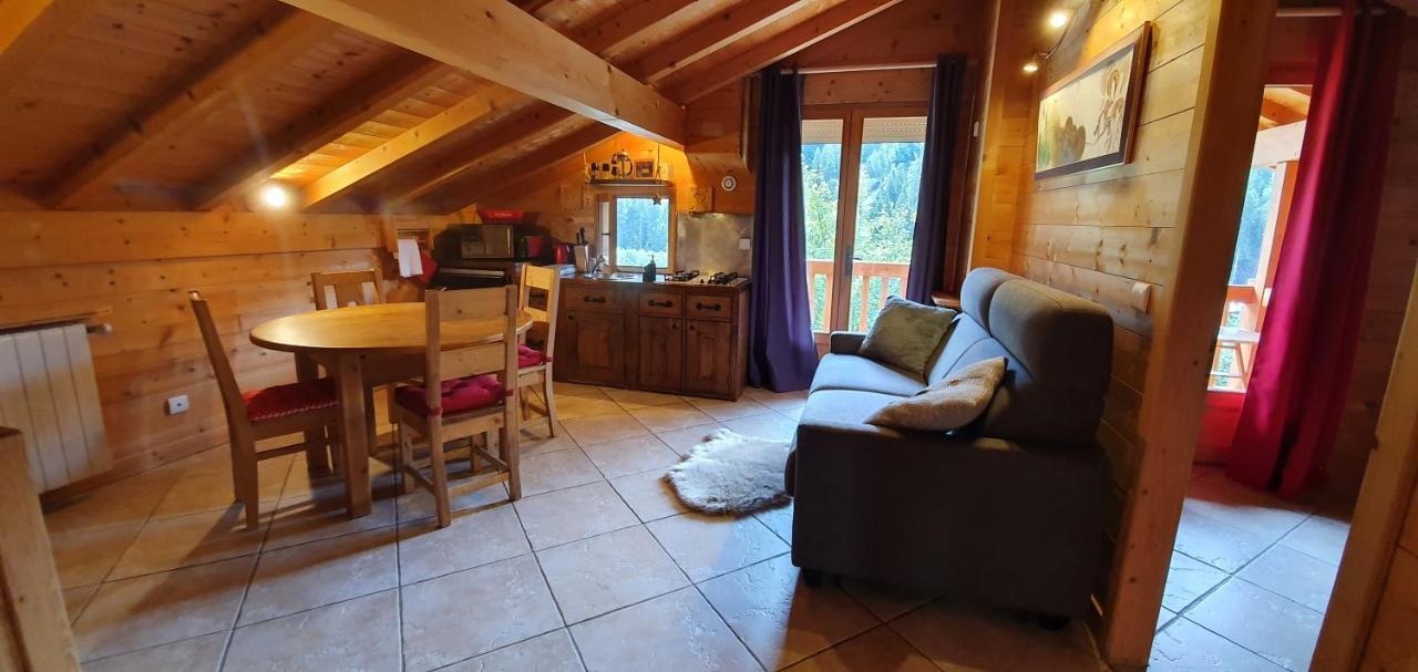 Bienvenue Dans Notre Chalet! Appartement Les Sitelles Le Grand-Bornand Exterior photo